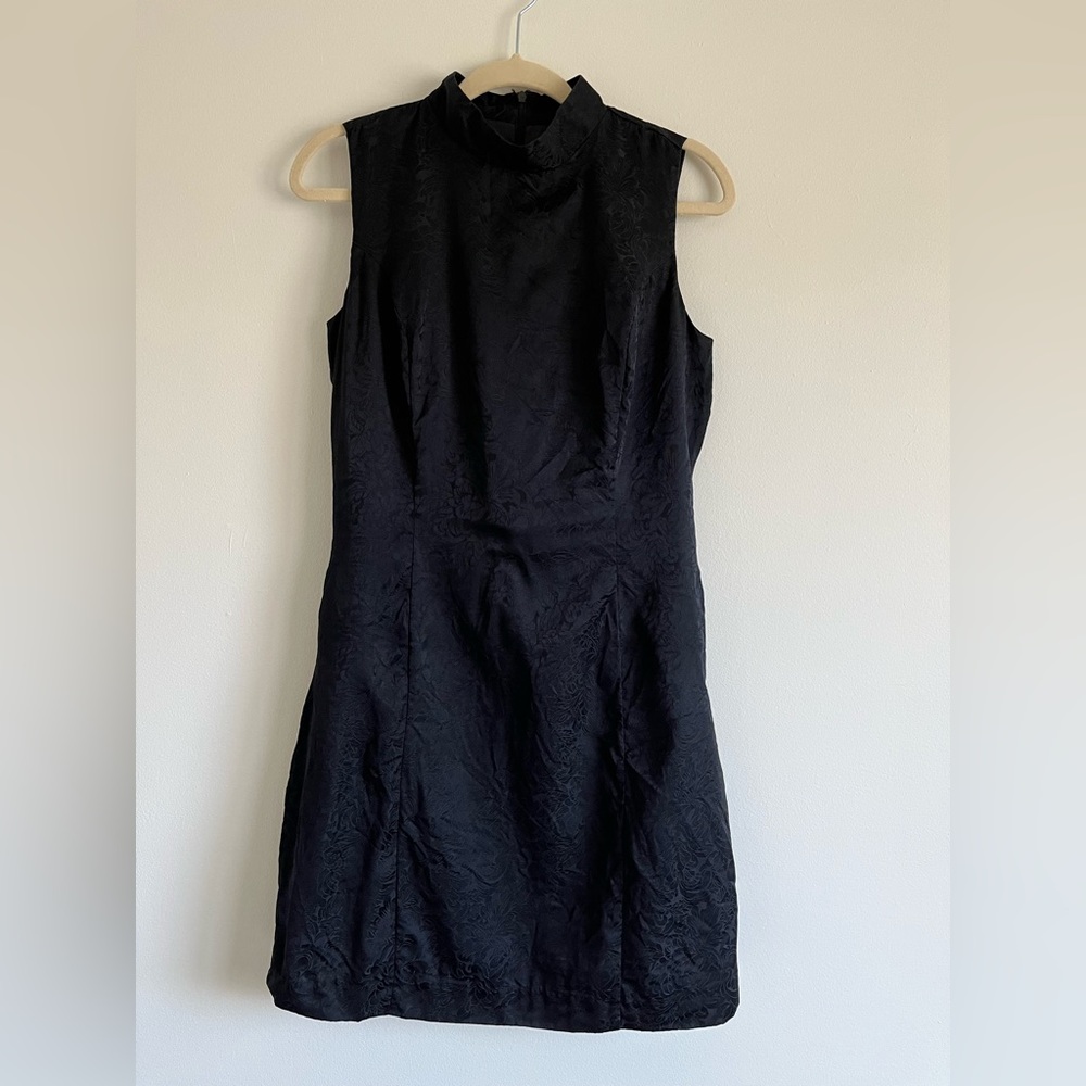 Vintage Merona. 100% Silk Black High-Neckline Sleeveless Dress. Size medium.